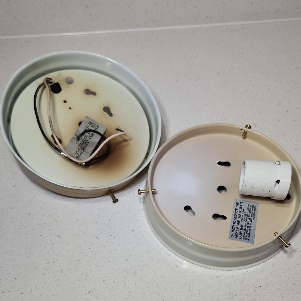 Vintage 60W Round Ceiling Light Fixture Flush Mount. Lot of 2